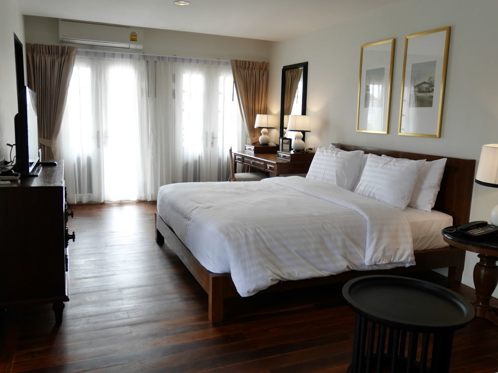 Buri Siri Boutique Hotel Hotel 4*